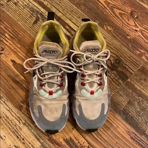 Nike air 270 react shoes womens size 7 1/2